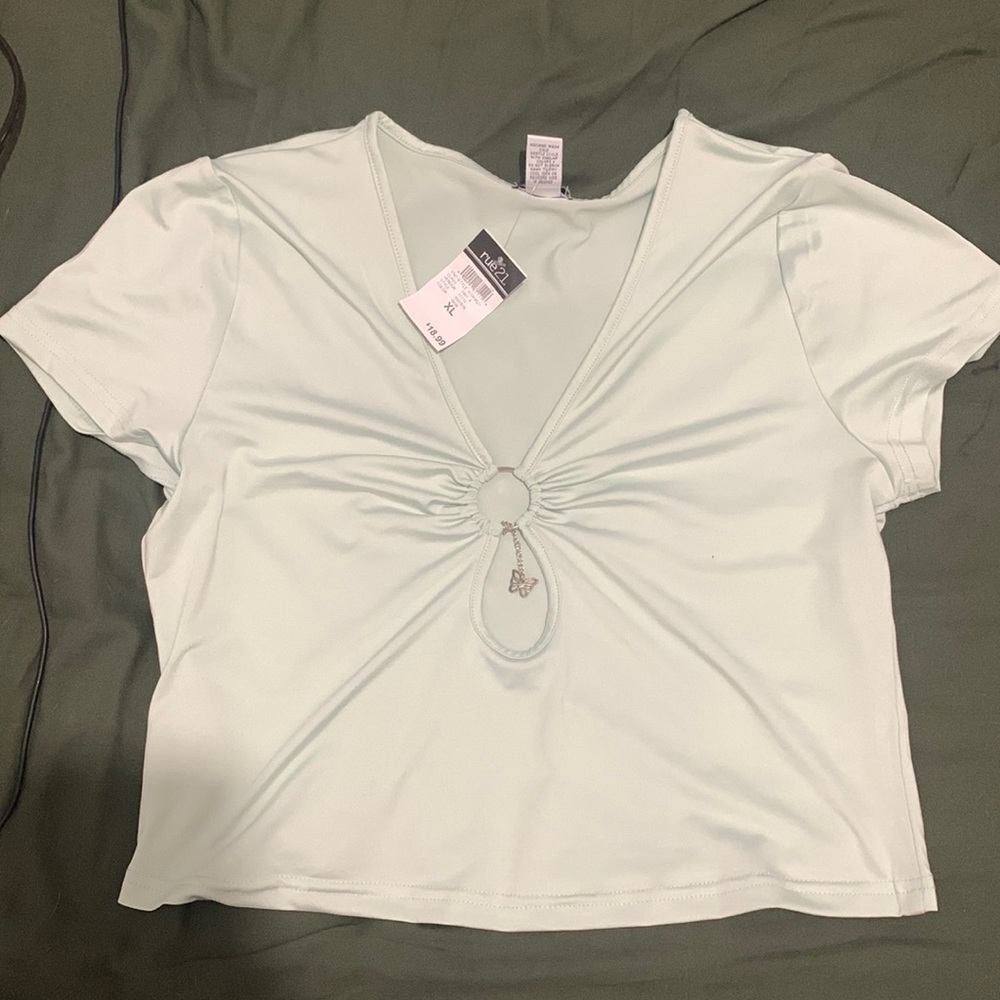 Rue 21 xl cropped butterfly top